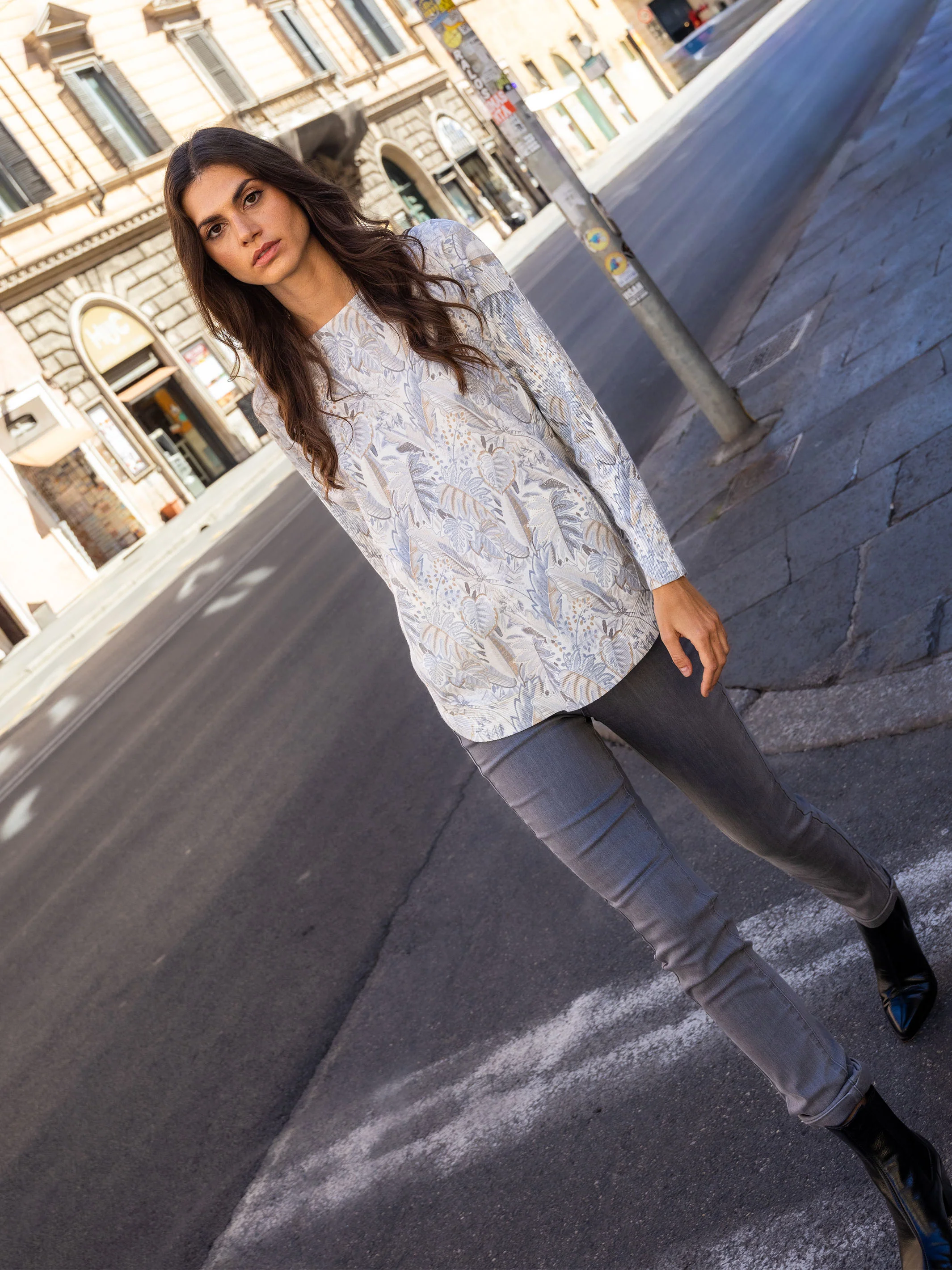 Printed Rounded Hem Sweater - Foliage - Image 9