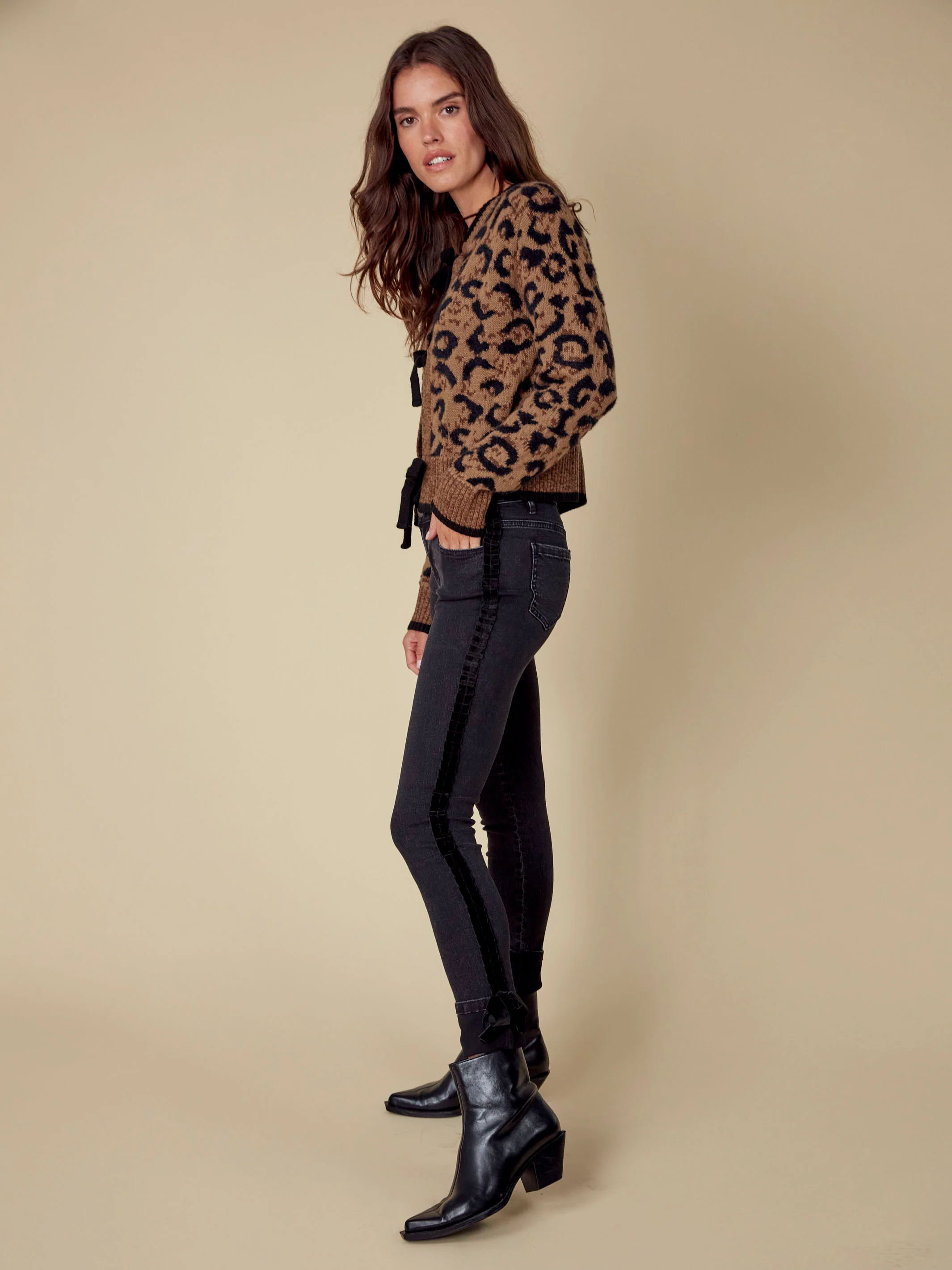 Slim Leg Jeans With Velvet Bow - Charcoal - Image 7